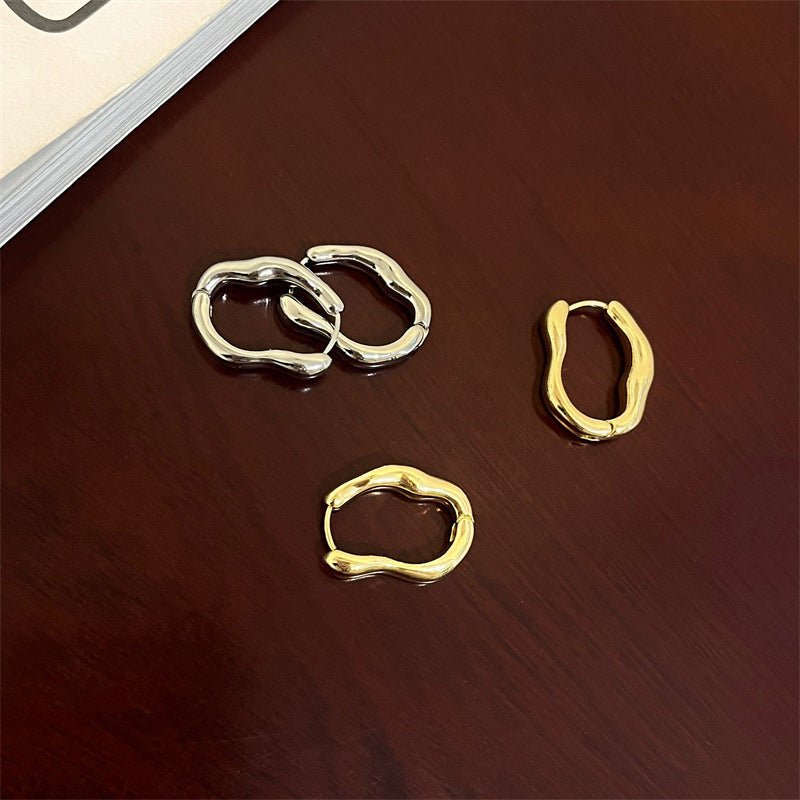 Ada Wavy Hoop Earrings