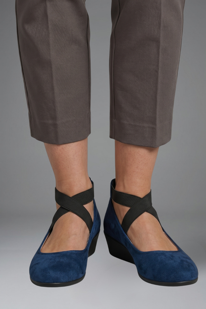 Nora Cushioned Comfort Flat Shoes - photo 6