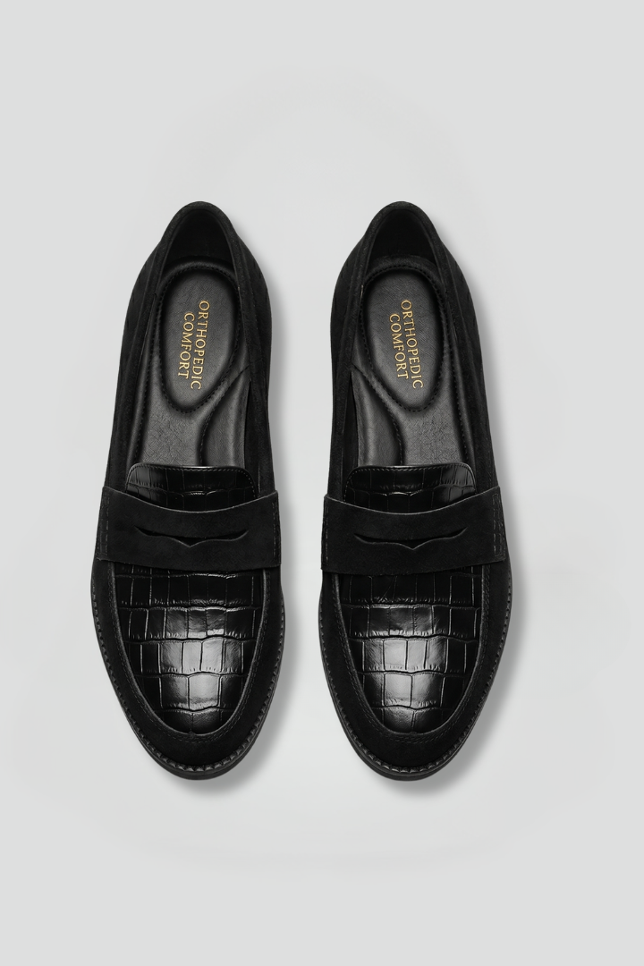 Women's Cushioned Comfort Loafers with Flat Sole for Everyday Wear - photo 1