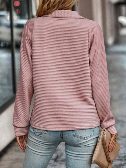 Structured Half-Zip Sweatshirt for Casual Chic Style - Photo 6